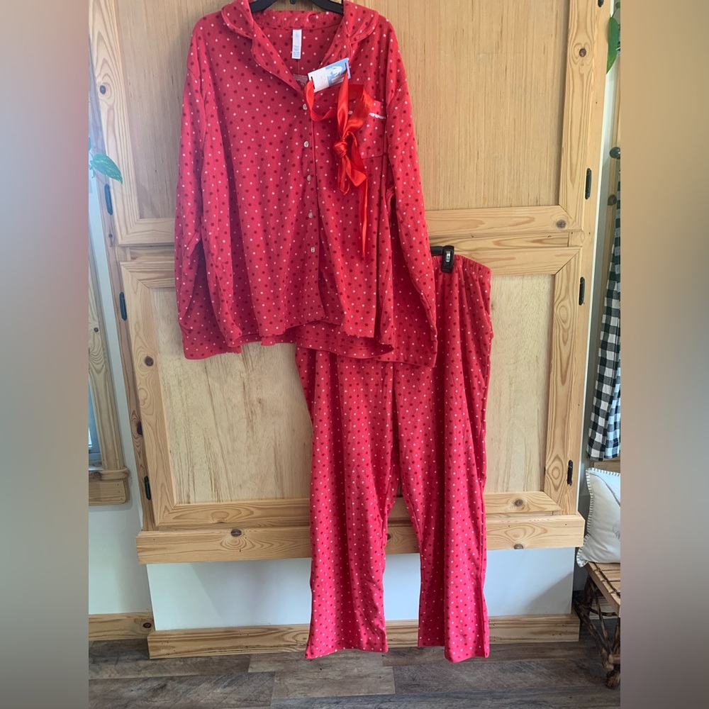 New W/tags Simply Basic Red/White Cozy Fleece Polka Dot Pajama Set Sz 3X 22-24W